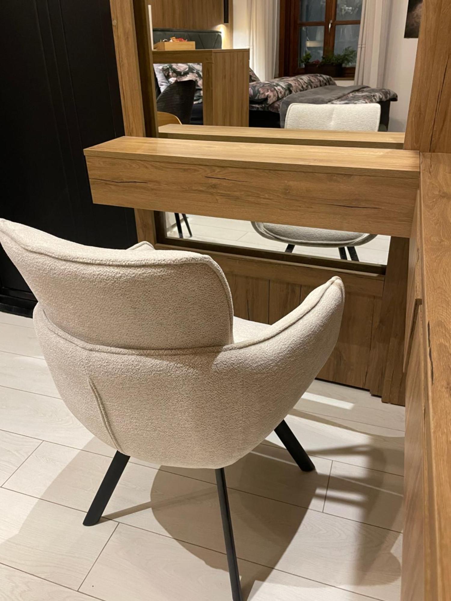 Lux Dabich 2 Novi Sad